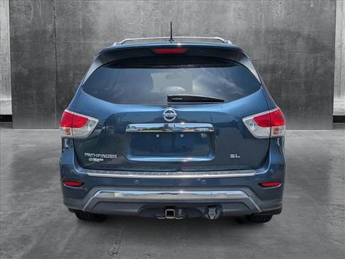 2014 Nissan Pathfinder SL