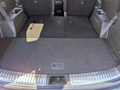 Glacial White Pearl 2022 Kia Telluride SX