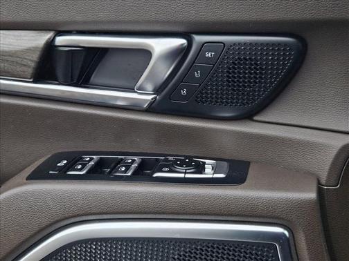 Glacial White Pearl 2022 Kia Telluride SX