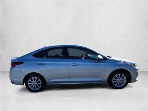 2022 Hyundai Accent SEL