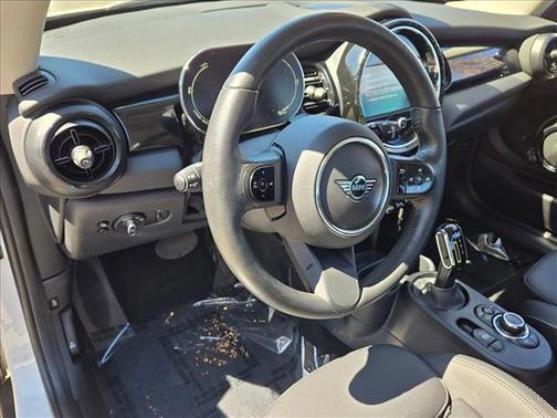 Nanuq White Metallic 2024 MINI Hardtop Cooper S