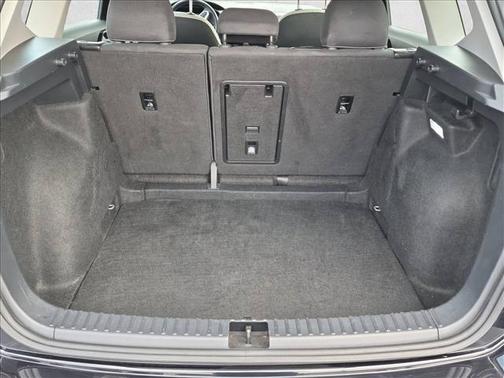 Platinum Gray Metallic 2025 Volkswagen Taos 1.5T S