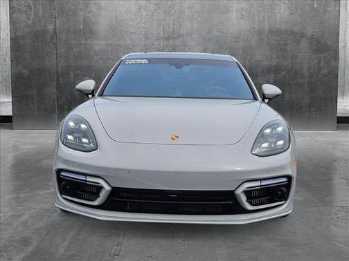 2022 Porsche Panamera GTS