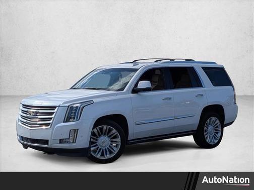2019 Cadillac Escalade Luxury