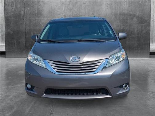 2015 Toyota Sienna XLE Premium