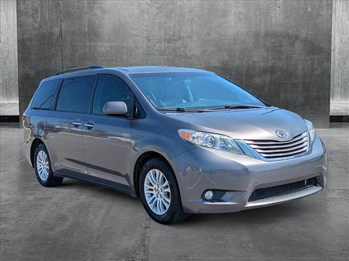 2015 Toyota Sienna XLE Premium
