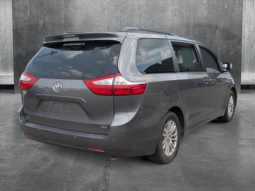 2015 Toyota Sienna XLE Premium