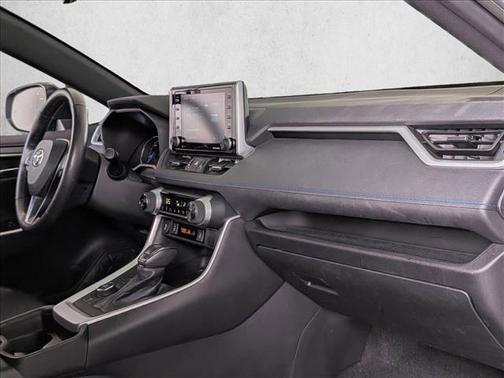 2020 Toyota RAV4 Hybrid SE