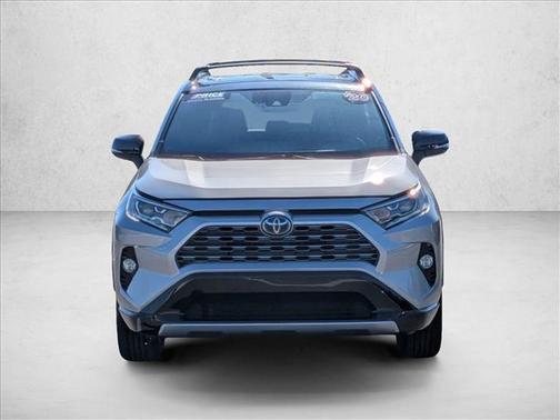 2020 Toyota RAV4 Hybrid SE