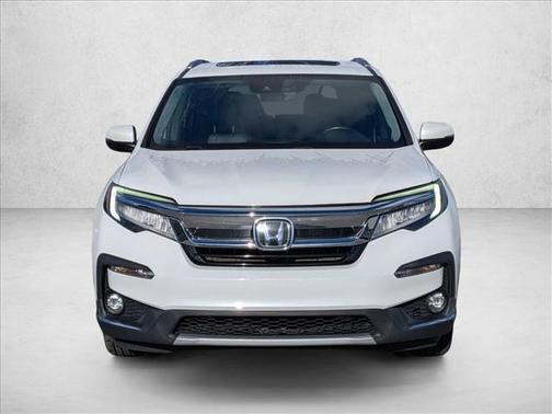 2022 Honda Pilot Touring 8-Passenger