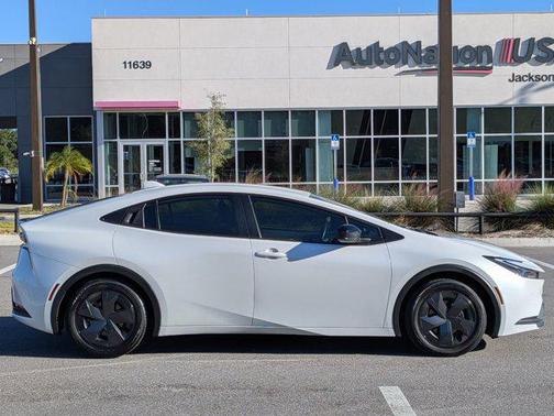 2024 Toyota Prius LE