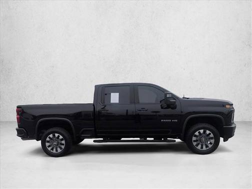 2022 Chevrolet Silverado 2500 Custom