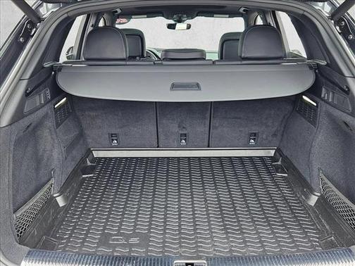 Daytona Gray Pearl Effect 2020 Audi SQ5 3.0T Premium Plus