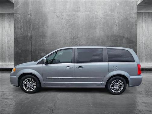 2013 Chrysler Town & Country Touring-L