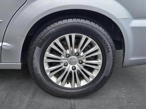2013 Chrysler Town & Country Touring-L