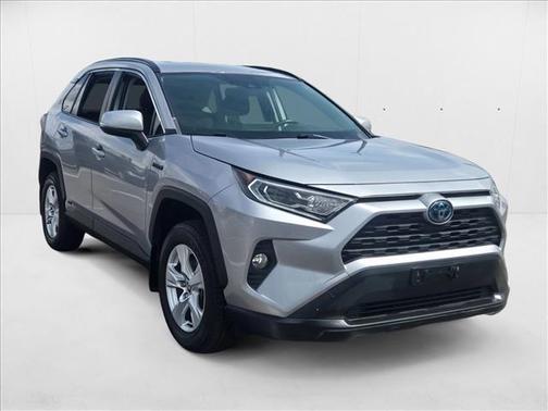 2020 Toyota RAV4 Hybrid XLE