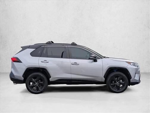 2020 Toyota RAV4 Hybrid XLE