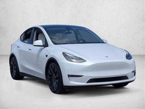 Pearl White Multi-Coat 2022 Tesla Model Y Performance Dual Motor All-Wheel Drive