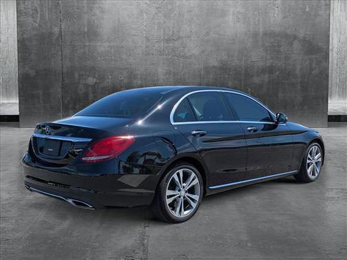 2016 Mercedes-Benz C-Class Luxury