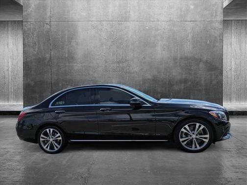 2016 Mercedes-Benz C-Class Luxury