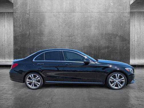 2016 Mercedes-Benz C-Class Luxury