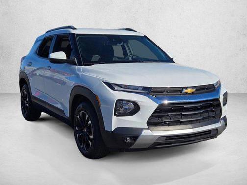 Summit White 2022 Chevrolet Trailblazer LT