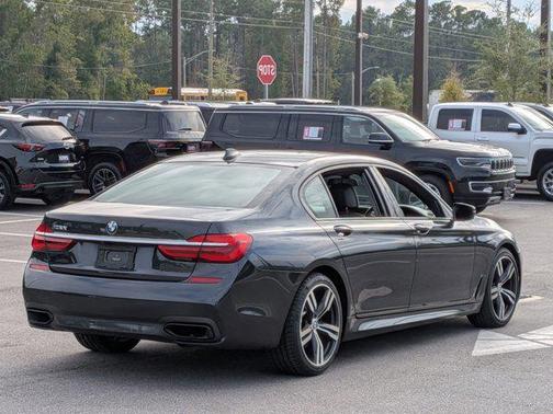 2019 BMW 750 I