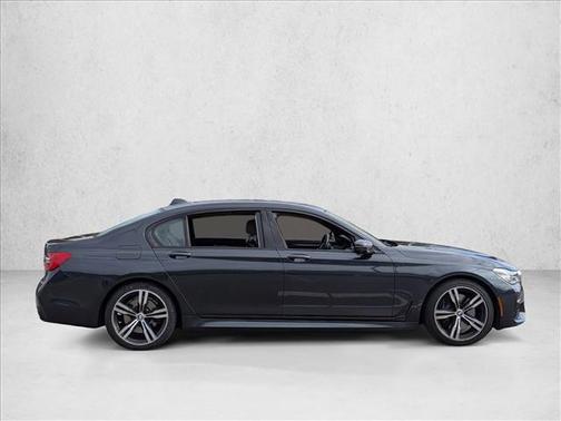 2019 BMW 750 I