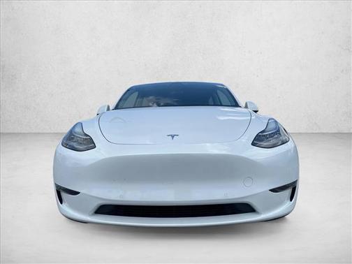 Pearl White Multi-Coat 2022 Tesla Model Y Long Range Dual Motor All-Wheel Drive