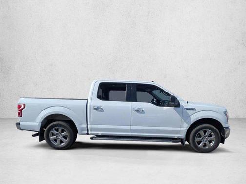 Oxford White 2019 Ford F-150 XLT