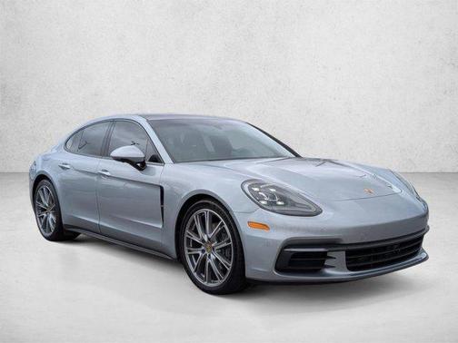 Dolomite Silver Metallic 2018 Porsche Panamera RWD
