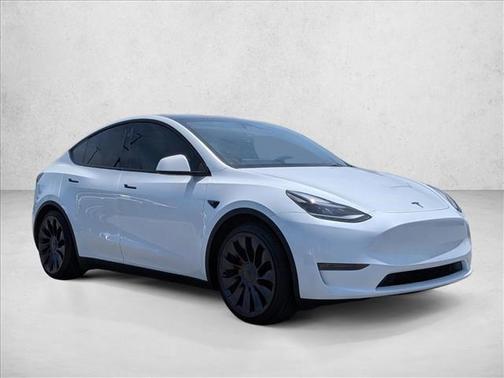 Pearl White Multi-Coat 2024 Tesla Model Y Performance Dual Motor All-Wheel Drive