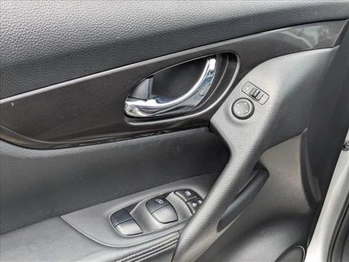 Brilliant Silver 2018 Nissan Rogue SV