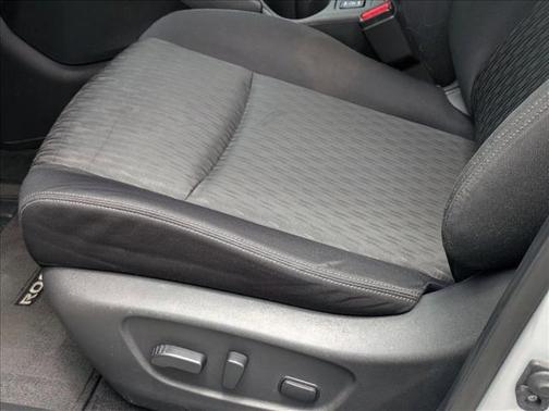 Brilliant Silver 2018 Nissan Rogue SV