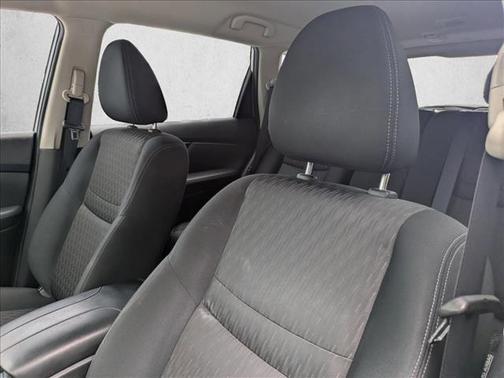 Brilliant Silver 2018 Nissan Rogue SV