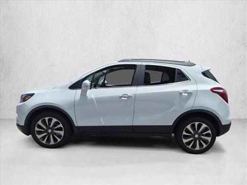 Summit White 2017 Buick Encore Preferred II
