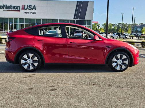 Red Multi-Coat 2022 Tesla Model Y Long Range Dual Motor All-Wheel Drive