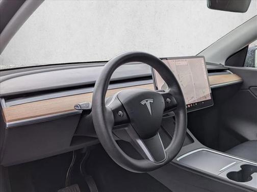 Silver/Gray 2021 Tesla Model Y Standard Range Rear-Wheel Drive