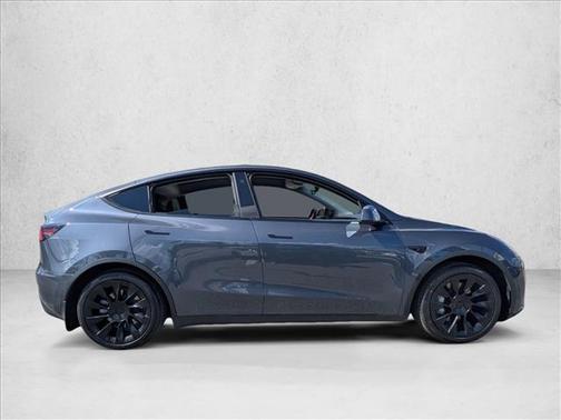 Silver/Gray 2021 Tesla Model Y Standard Range Rear-Wheel Drive