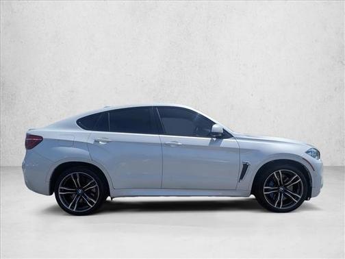 Mineral White Metallic 2018 BMW X6 M Sports Activity Coupe