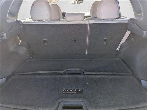 2020 Nissan Rogue Sport SV