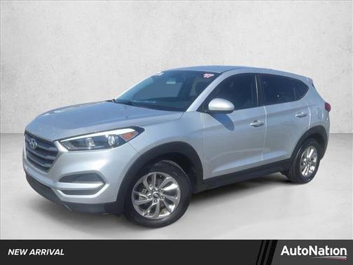 2017 Hyundai TUCSON SE