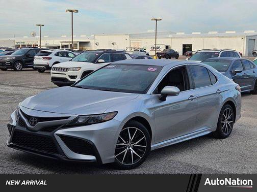 2022 Toyota Camry SE
