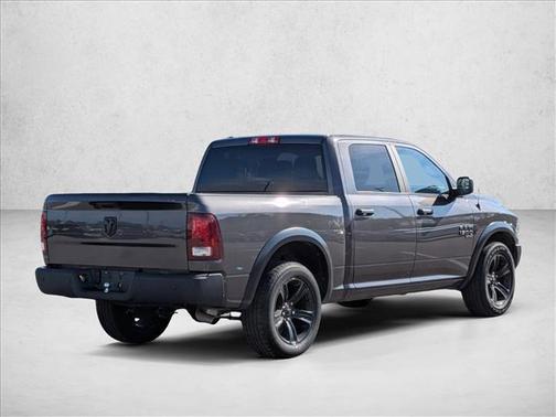 2024 RAM 1500 Classic Warlock Crew Cab 4x2 5'7' Box