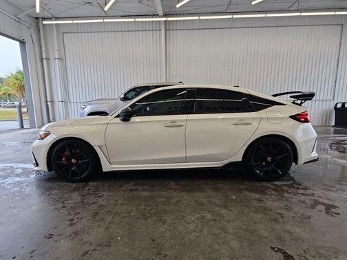 Championship White 2024 Honda Civic Type R Manual