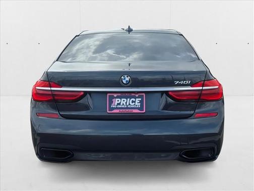 2018 BMW 740 740i