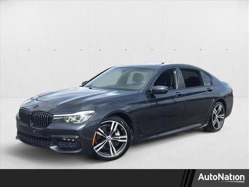 2018 BMW 740 740i