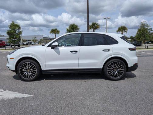 White 2019 Porsche Cayenne Cayenne