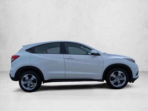 Platinum White Pearl 2022 Honda HR-V LX