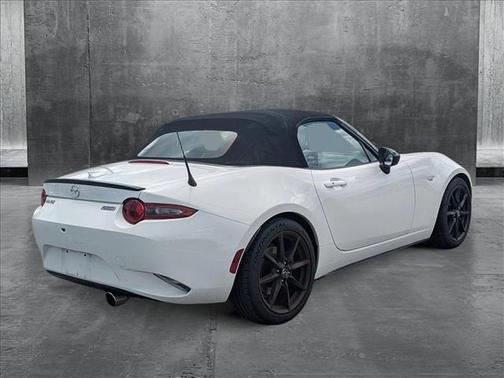 2019 Mazda MX-5 Miata Club